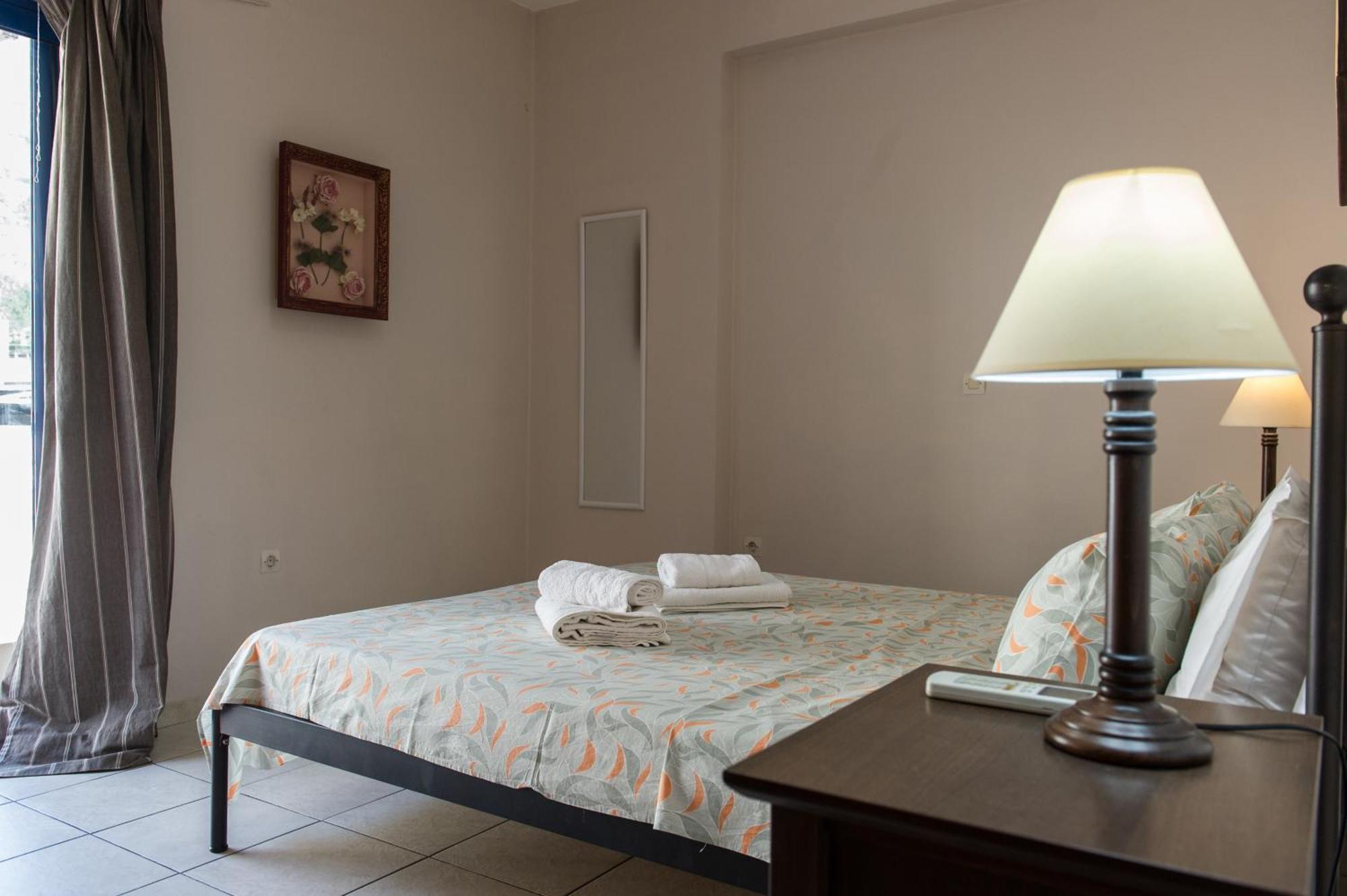 Kamari Blue Apartments Kalamata Zewnętrze zdjęcie