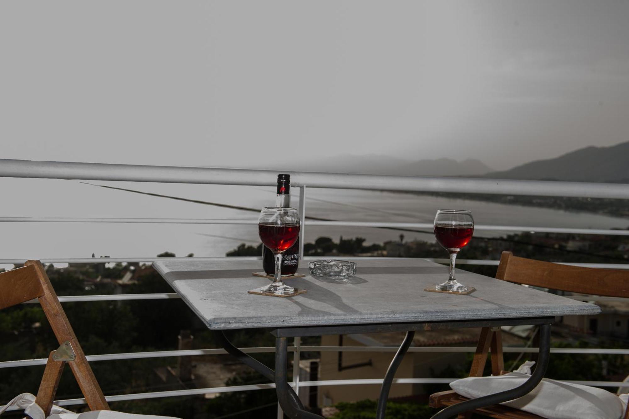 Kamari Blue Apartments Kalamata Zewnętrze zdjęcie
